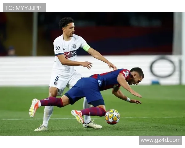 英超精彩对决里昂逆转巴黎圣日耳曼乌龙球成比赛转折点