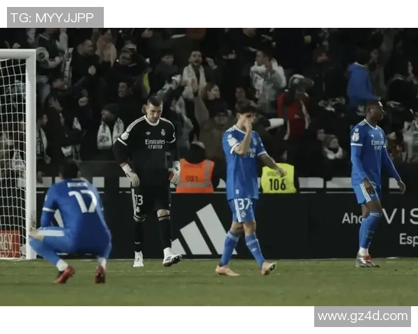 国王杯激战皇马逆转那不勒斯引发争议判罚全场沸腾