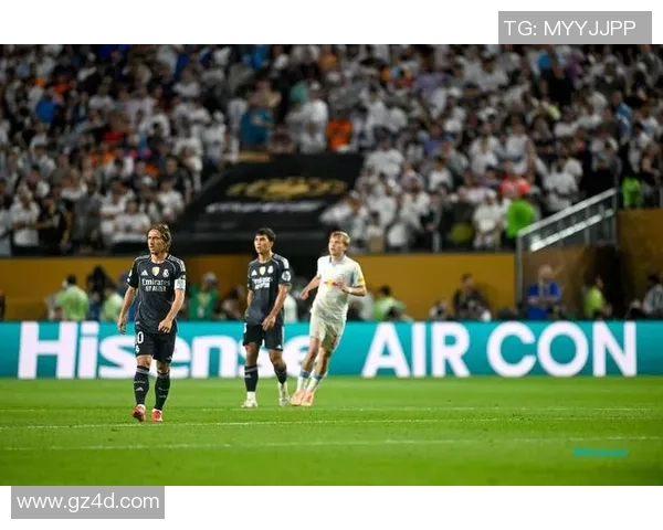 欧联杯精彩对决国米逆转皇马引发全场狂欢赛后深度解析 欧联杯精彩对决国米逆转皇马引发全场狂欢赛后深度解析