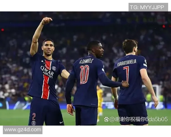 热刺大胜巴黎圣日耳曼神扑瞬间引发争议判罚全场沸腾