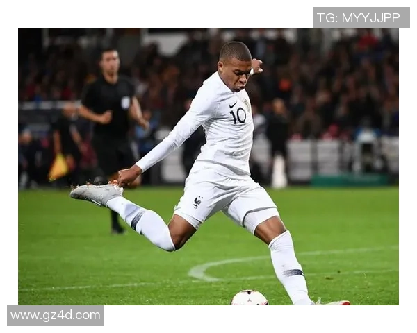 国王杯惊天逆转利物浦4-0战胜巴黎圣日耳曼引发全场狂欢